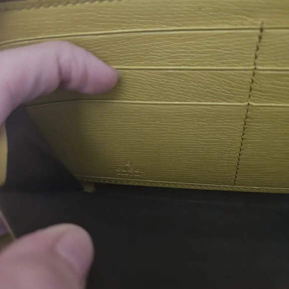 Gucci Shanghai Heartbeat Wallet - Picture 8 of 8